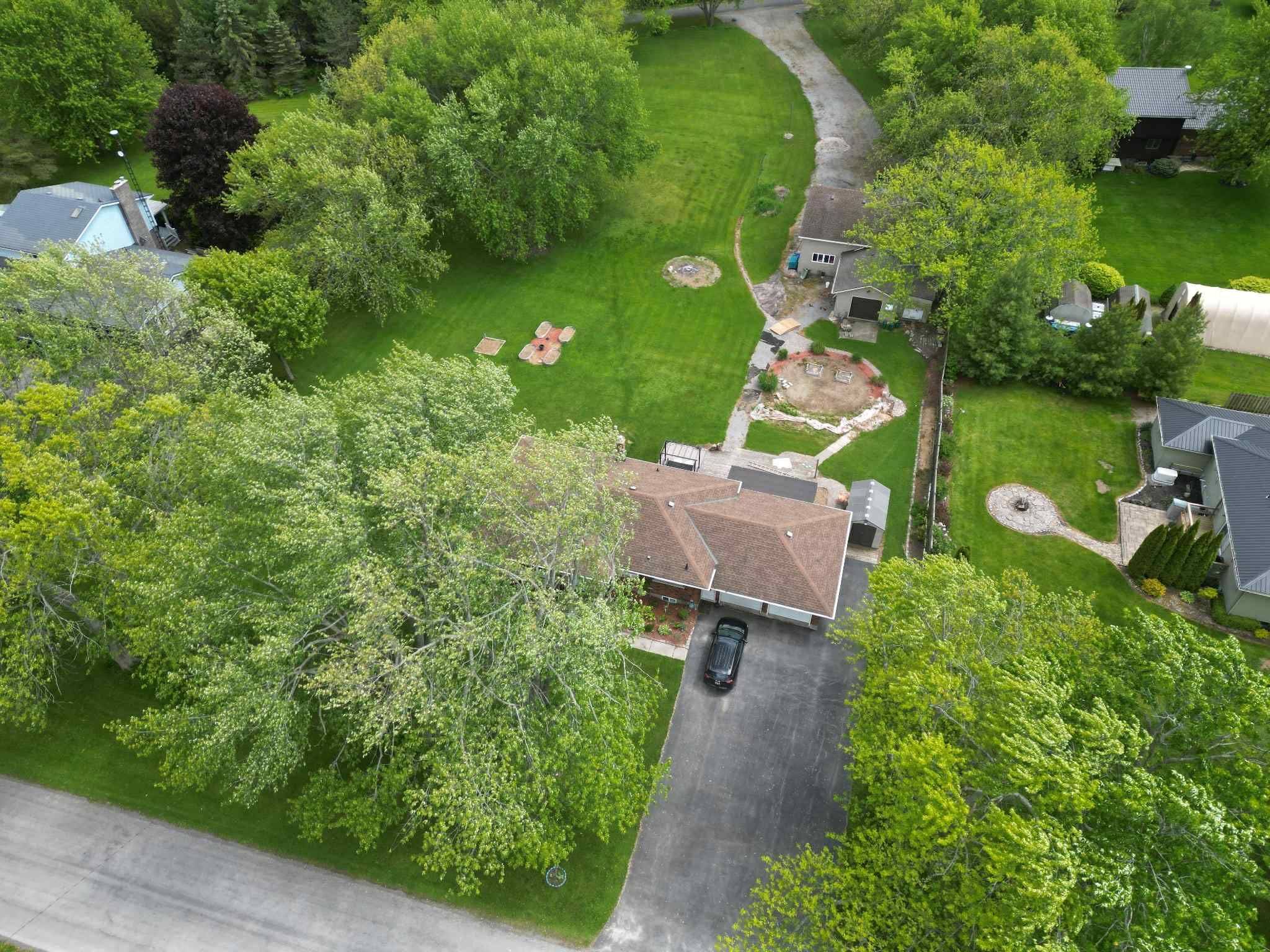 Wainfleet, ON L3K 5V4,11191 Lakeshore RD