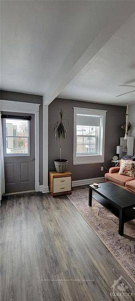 New Edinburgh - Lindenlea, ON K1M 1G3,55 Douglas AVE