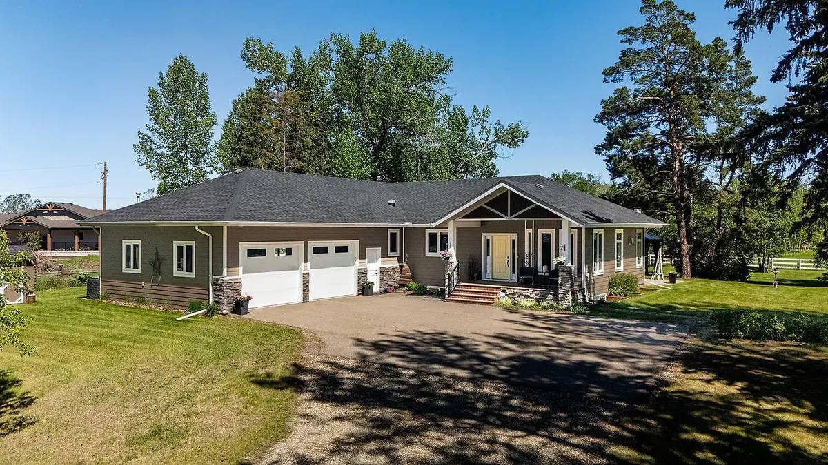 Rural Red Deer County, AB T4E 1R9,38039 C&E TRL