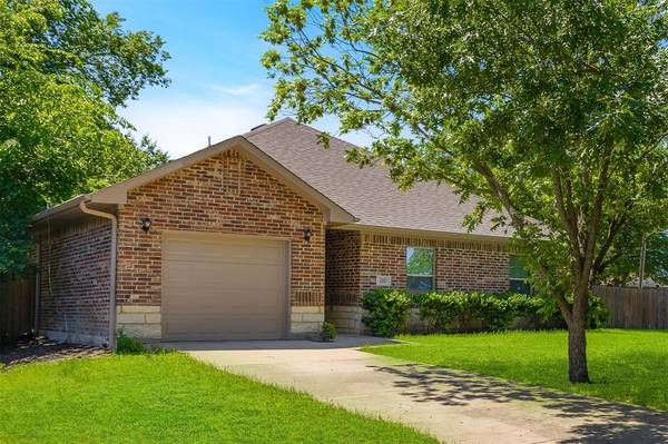 1002 Susan Drive,  Garland,  TX 75040