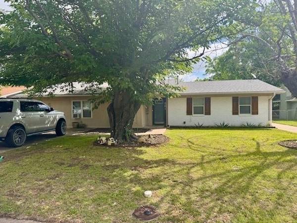 261 Barker Street, Stephenville, TX 76401