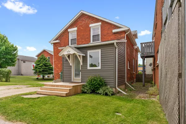 Wellington North, ON N0G 1A0,211 George ST