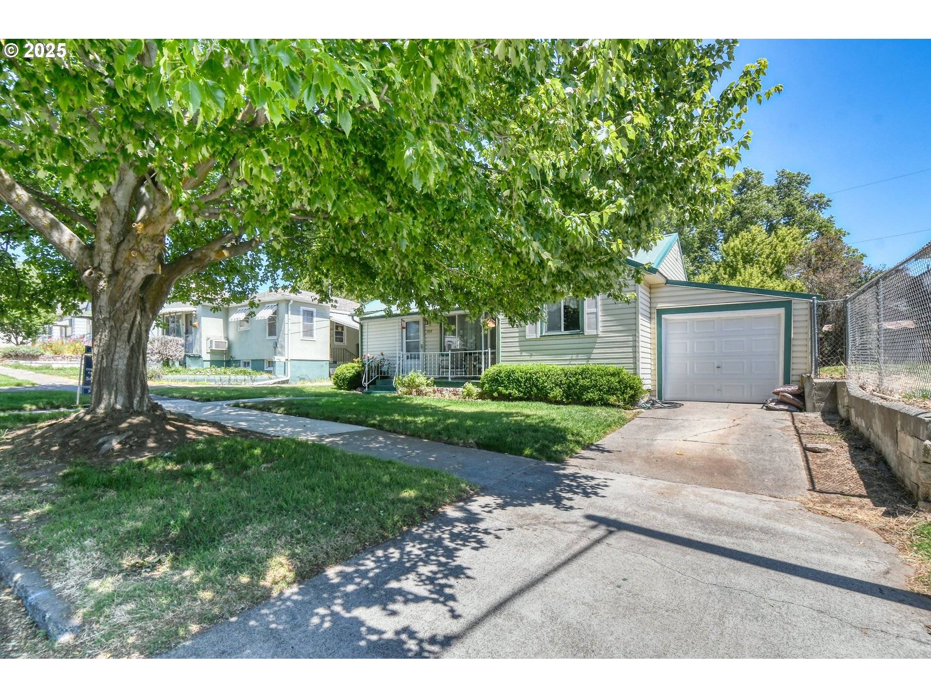 Pendleton, OR 97801,104 NW 12TH ST