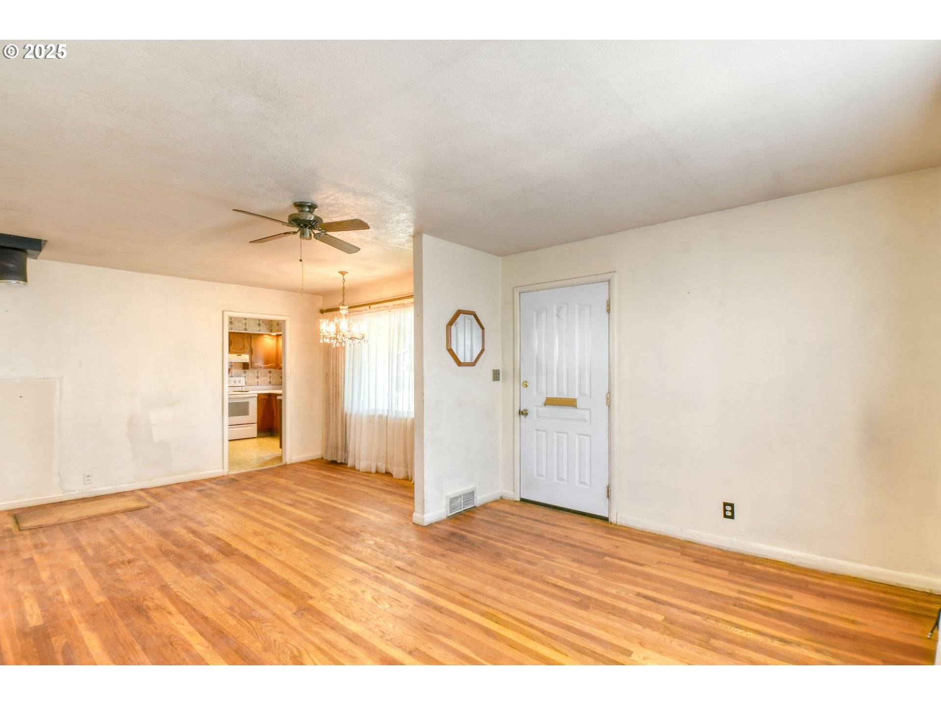 Pendleton, OR 97801,104 NW 12TH ST