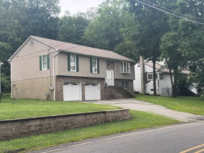 Oakland Boro, NJ 07436,50 Monhegan Ave