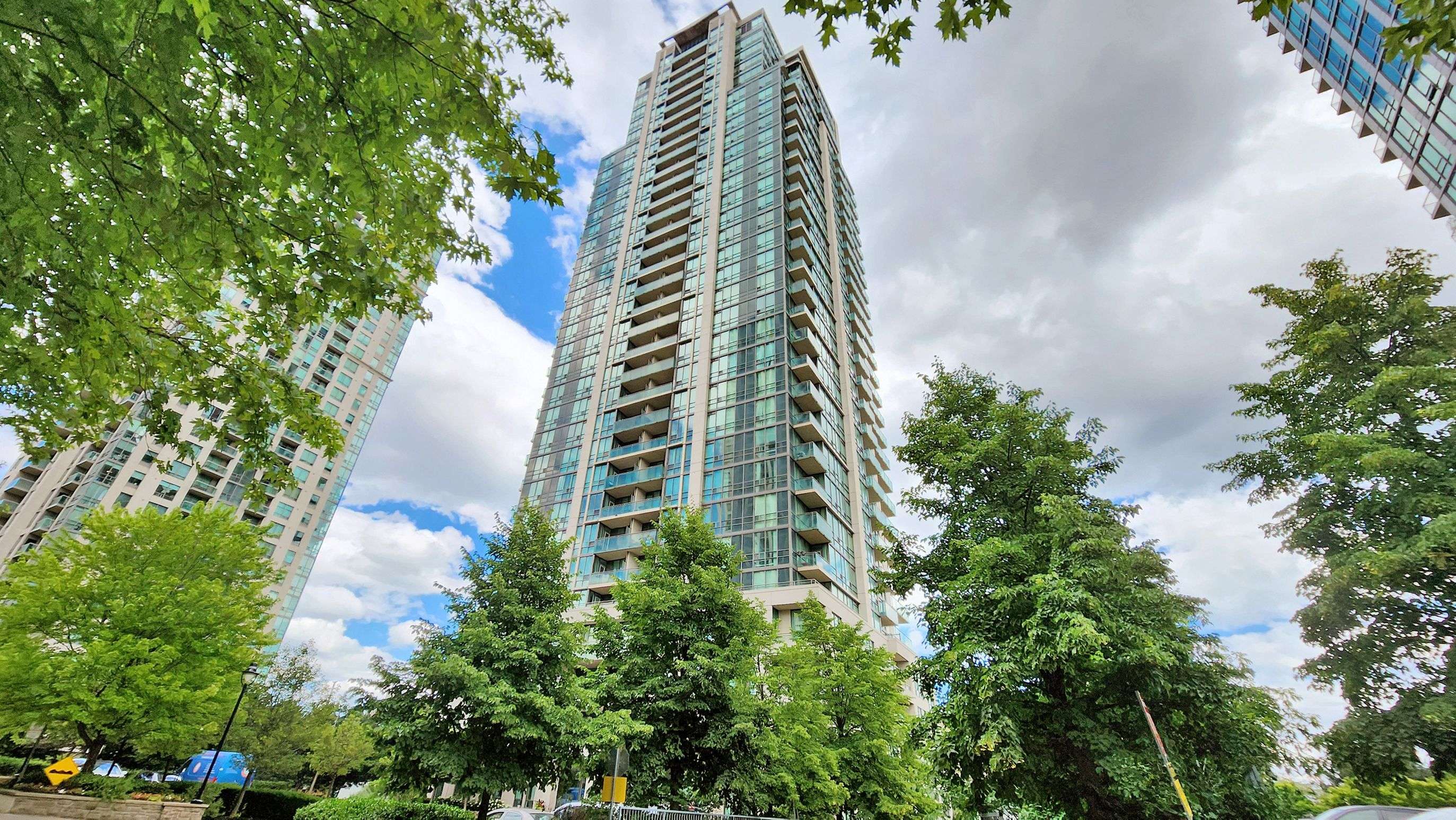 Mississauga, ON L5B 0C1,3515 Kariya DR #3003