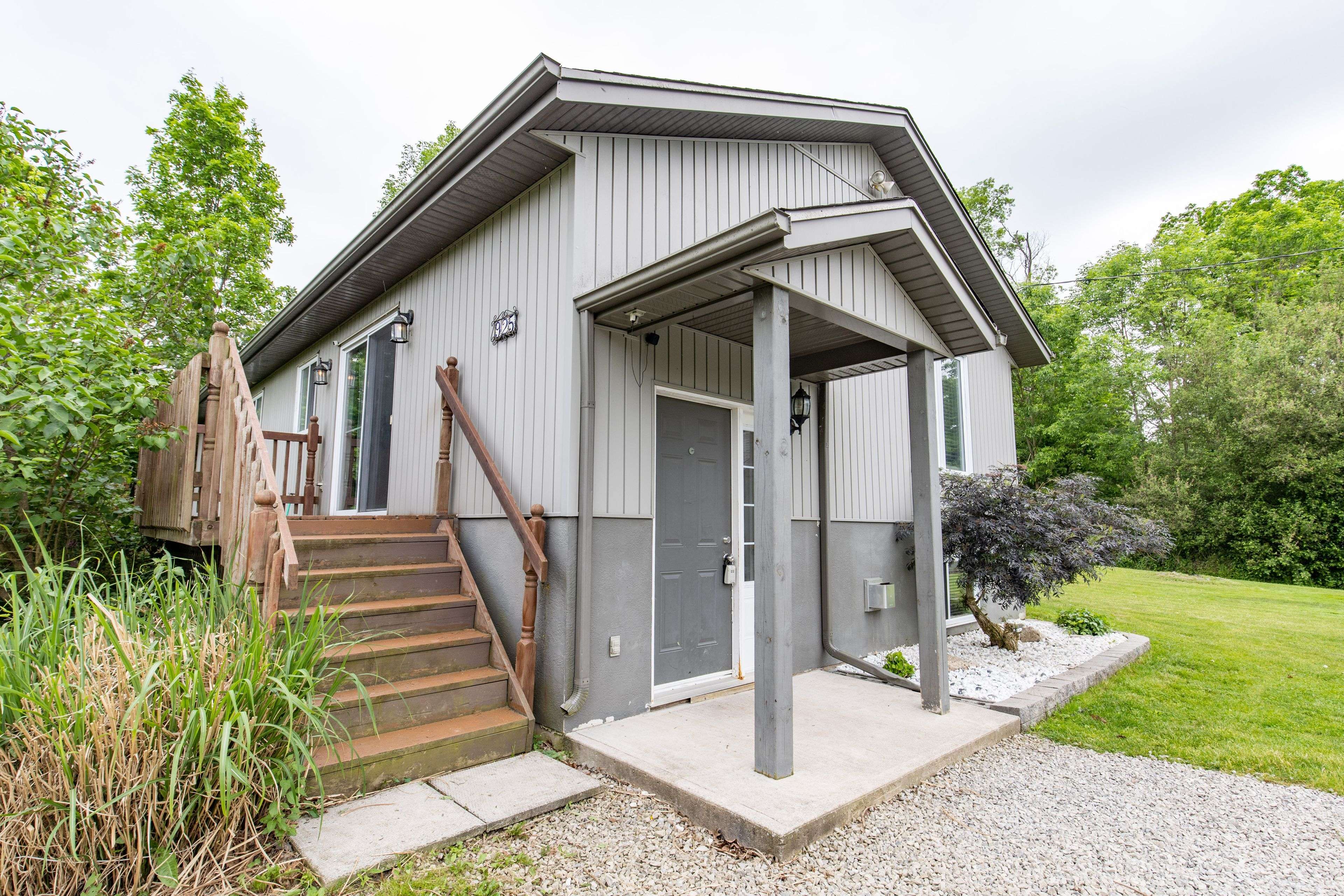 Fort Erie, ON L0S 1N0,925 Oakhill BLVD