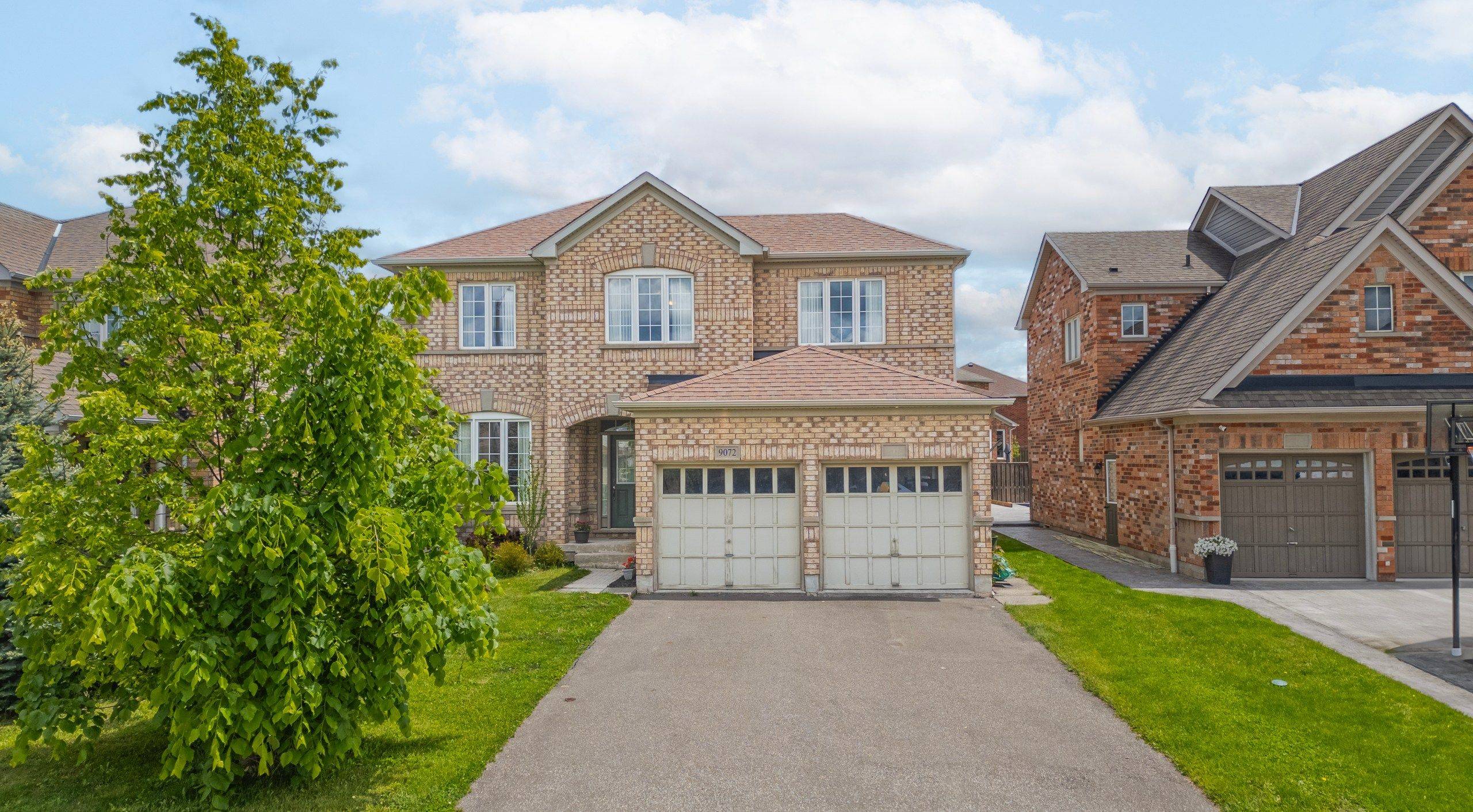 9072 Kudlac ST, Niagara Falls, ON L2H 0C3
