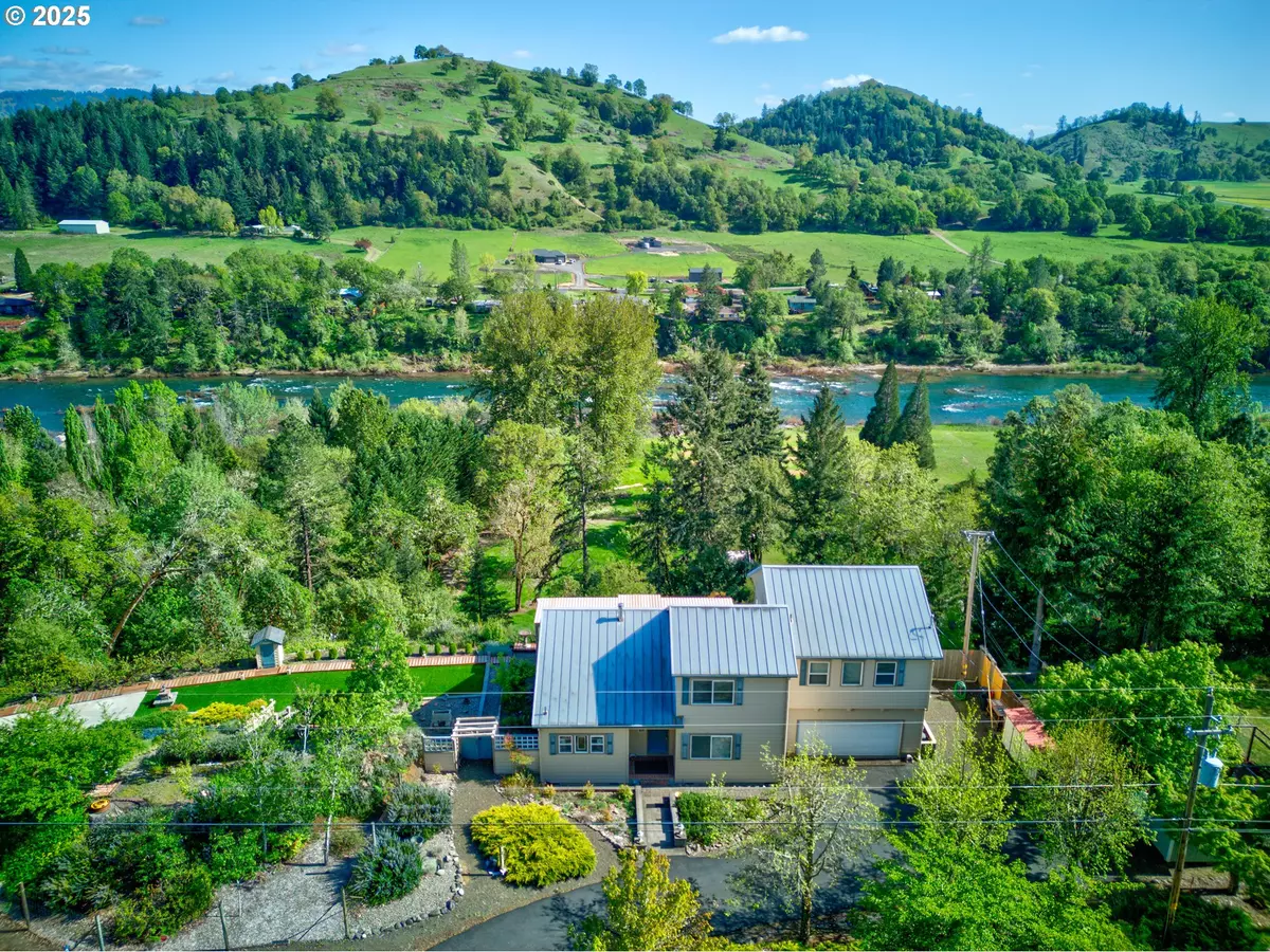 Roseburg, OR 97470,14115 N BANK RD