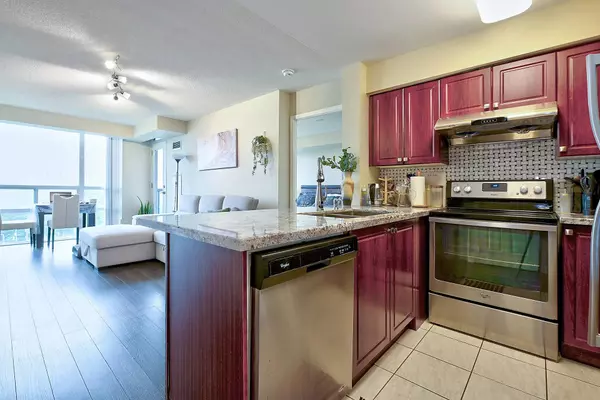 Toronto E09, ON M1H 0A1,68 Grangeway AVE #1612