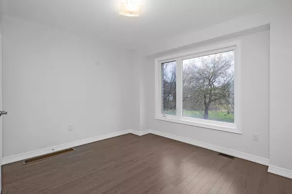 Brampton, ON L6Y 6L2,36 Queenpost DR