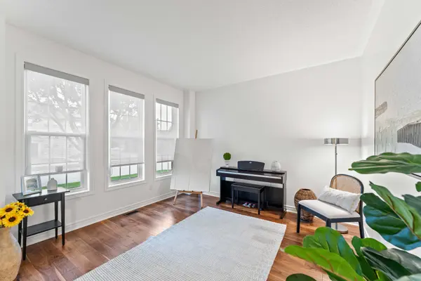 Caledon, ON L7C 3R8,29 Paisley Green AVE