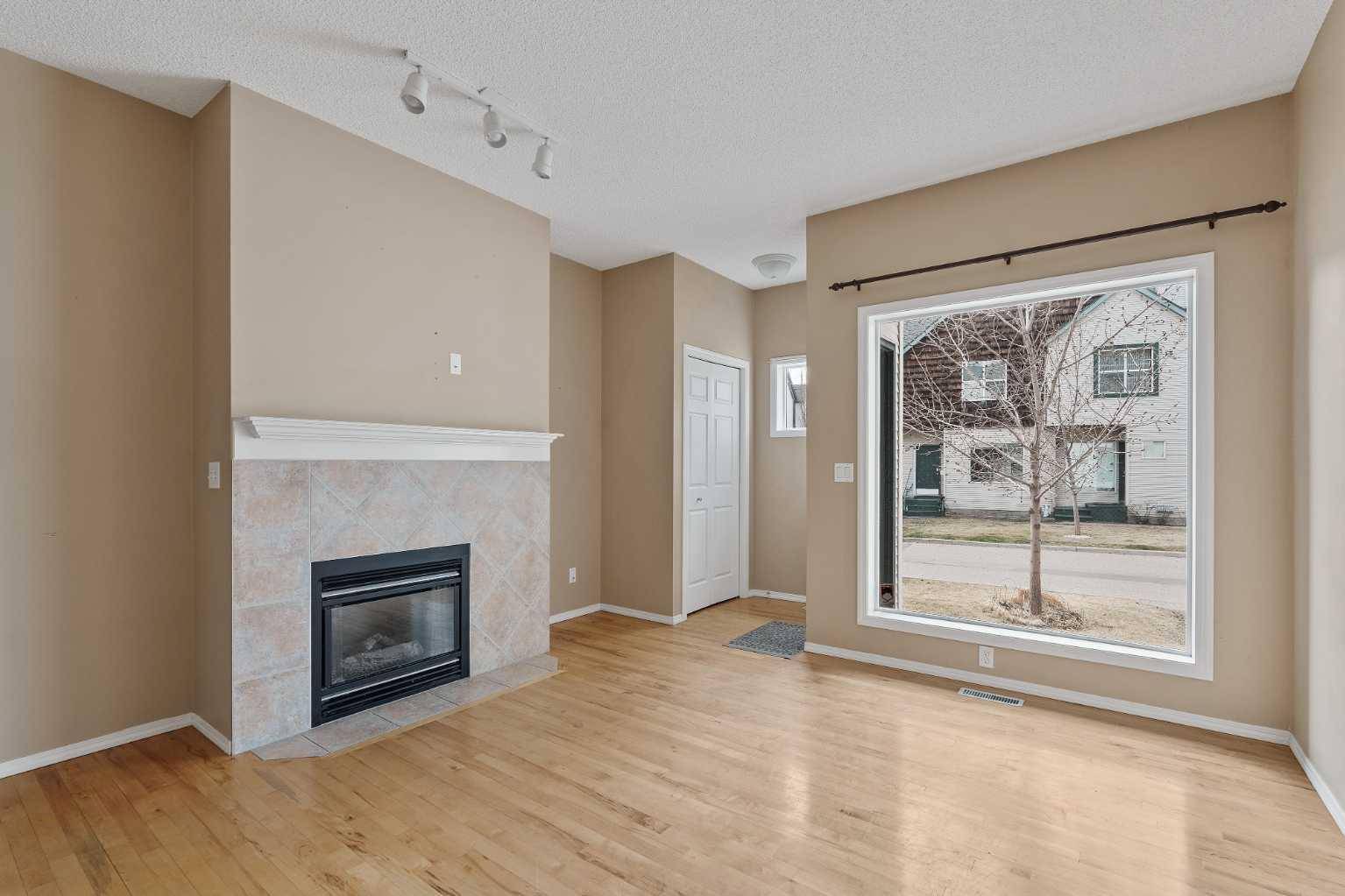 Calgary, AB T2Y 3X7,32 Bridlewood VW SW
