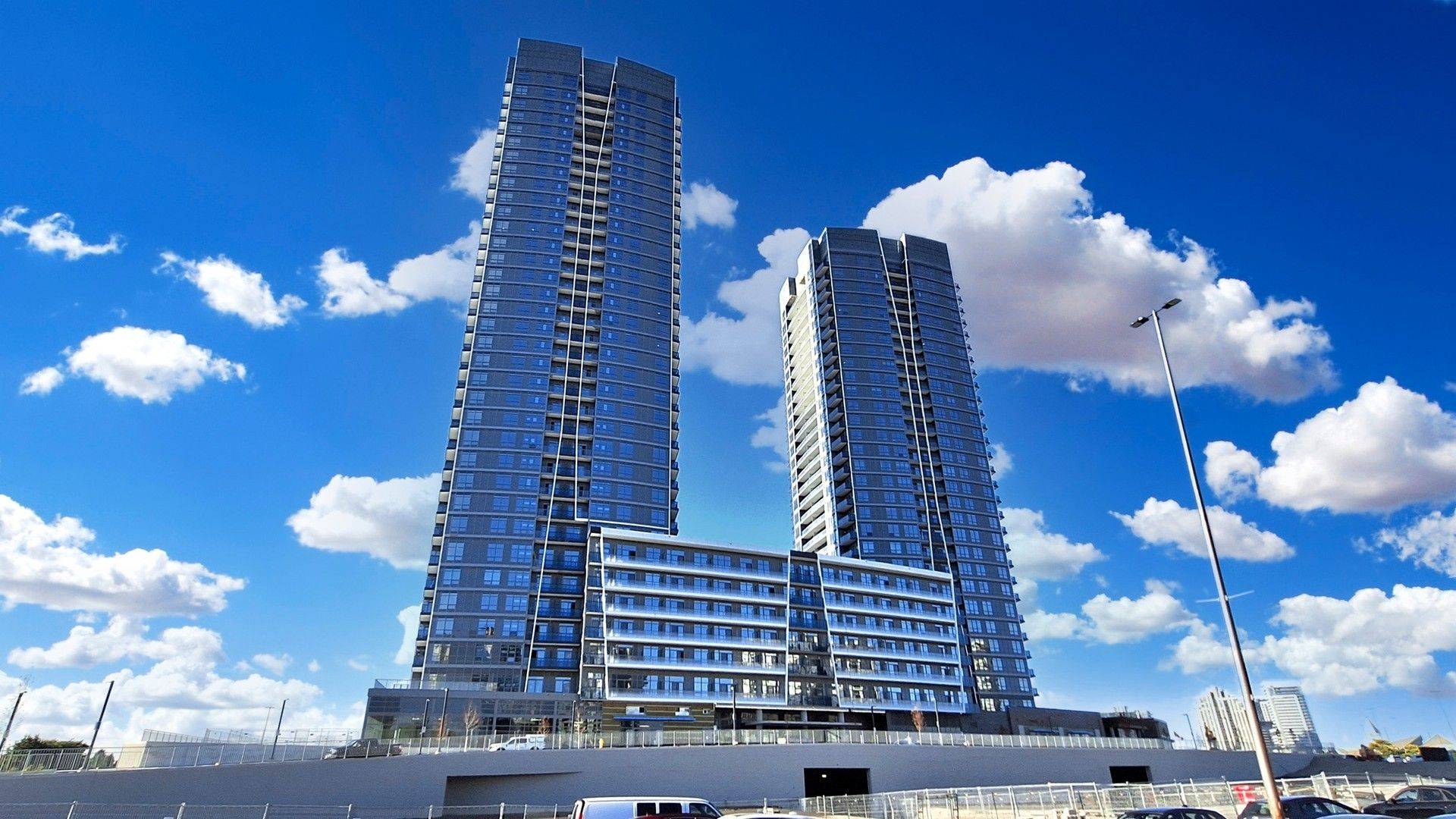 30 Upper Mall WAY #2101, Vaughan, ON L4J 0L7