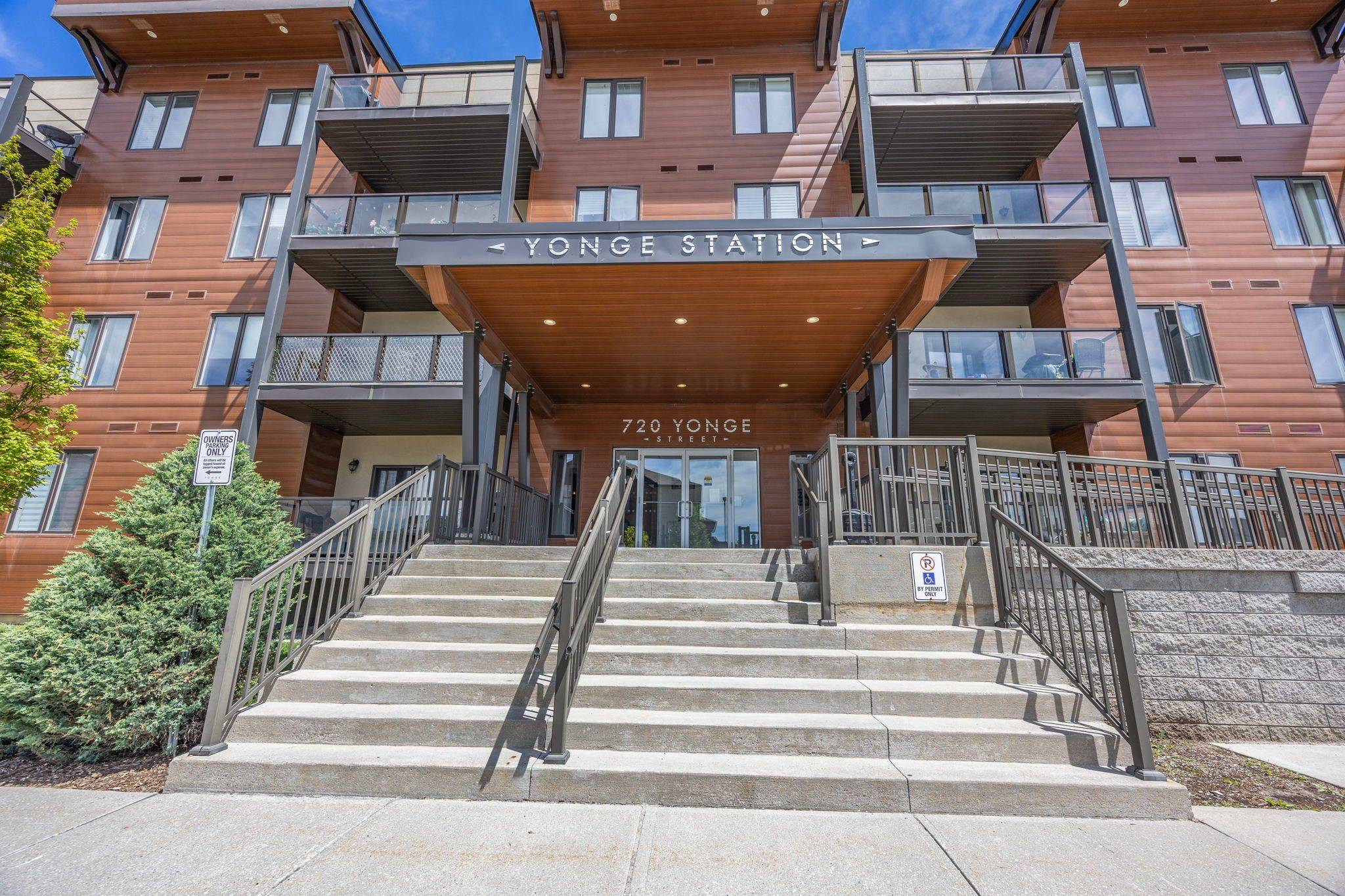 Barrie, ON L0K 1S0,720 Yonge ST #205