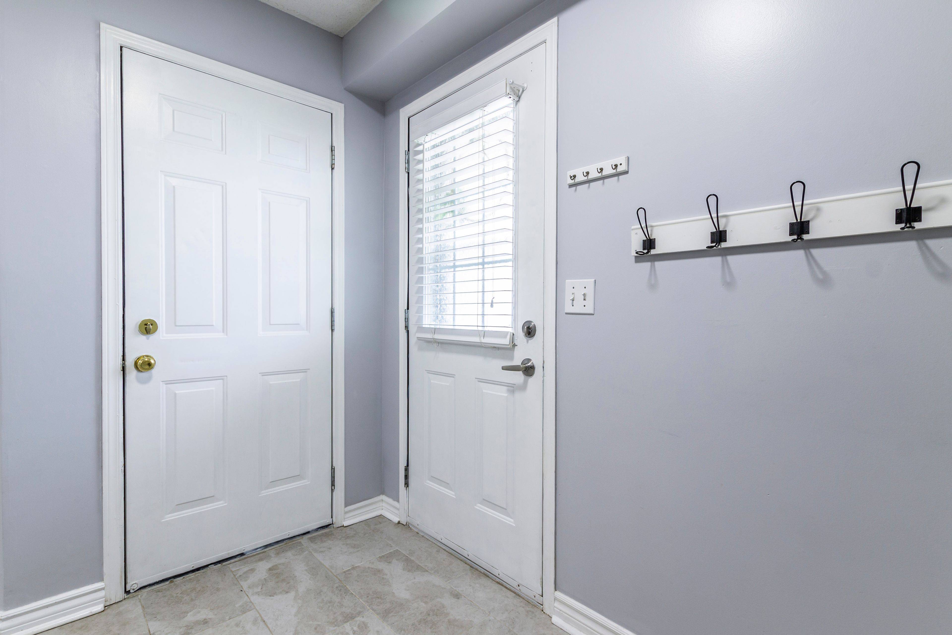 Guelph, ON N1E 7J3,37 Swift CRES