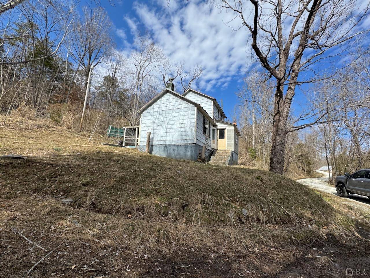 Schuyler, VA 22969,5698 Rockfish River RD