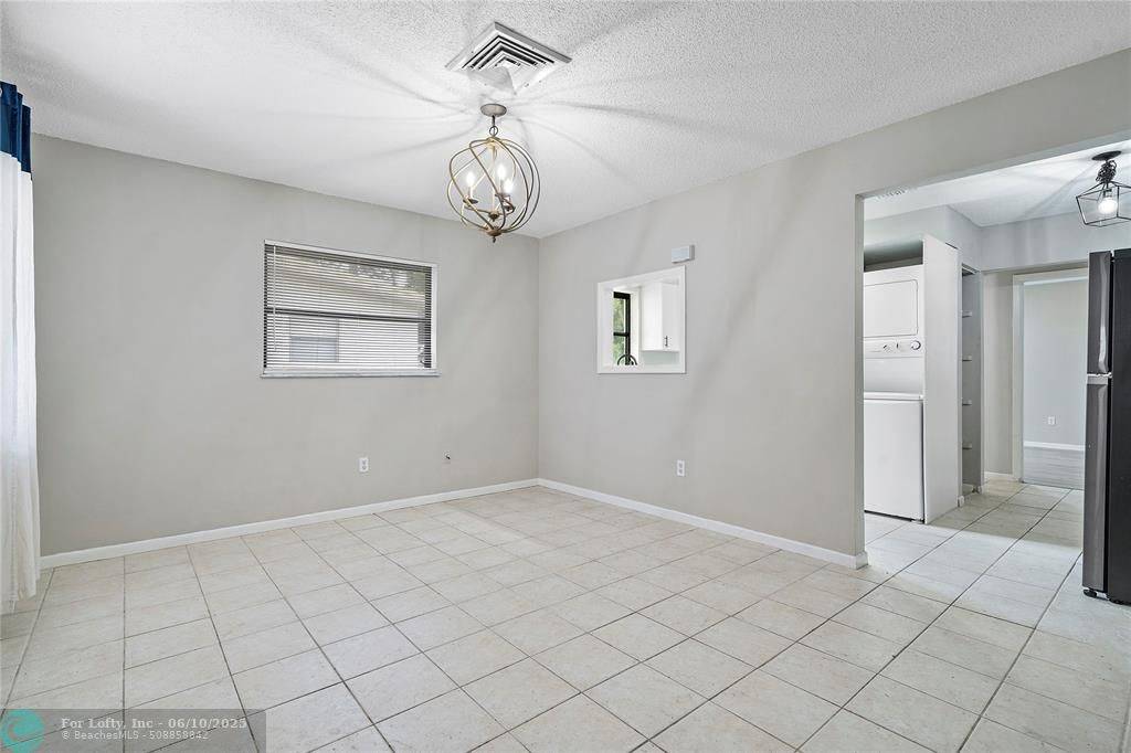 Jensen Beach, FL 34957,3317 NE Jeannette Dr