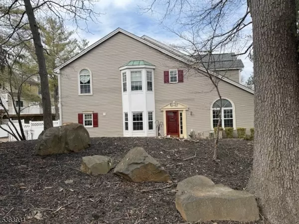 Franklin Twp., NJ 08823,88 Sapphire Ln