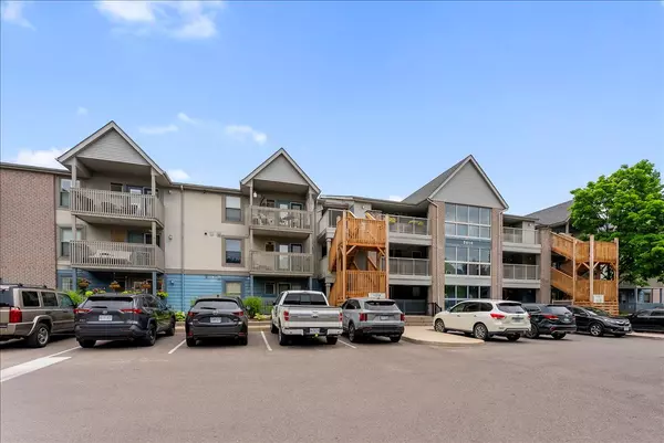 2010 CLEAVER AVE #211, Burlington, ON L7M 4C1