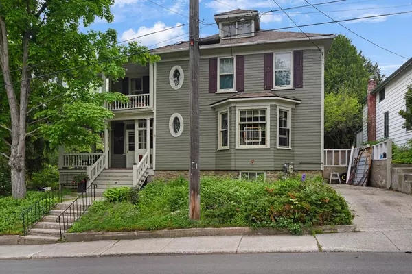 Brockville, ON K6V 2K7,77 Ormond ST