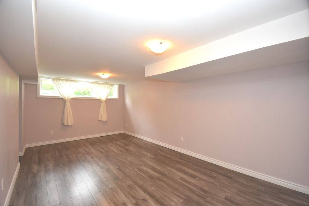 Toronto C12, ON M2L 2T7,331 Woodsworth RD #Bsmt