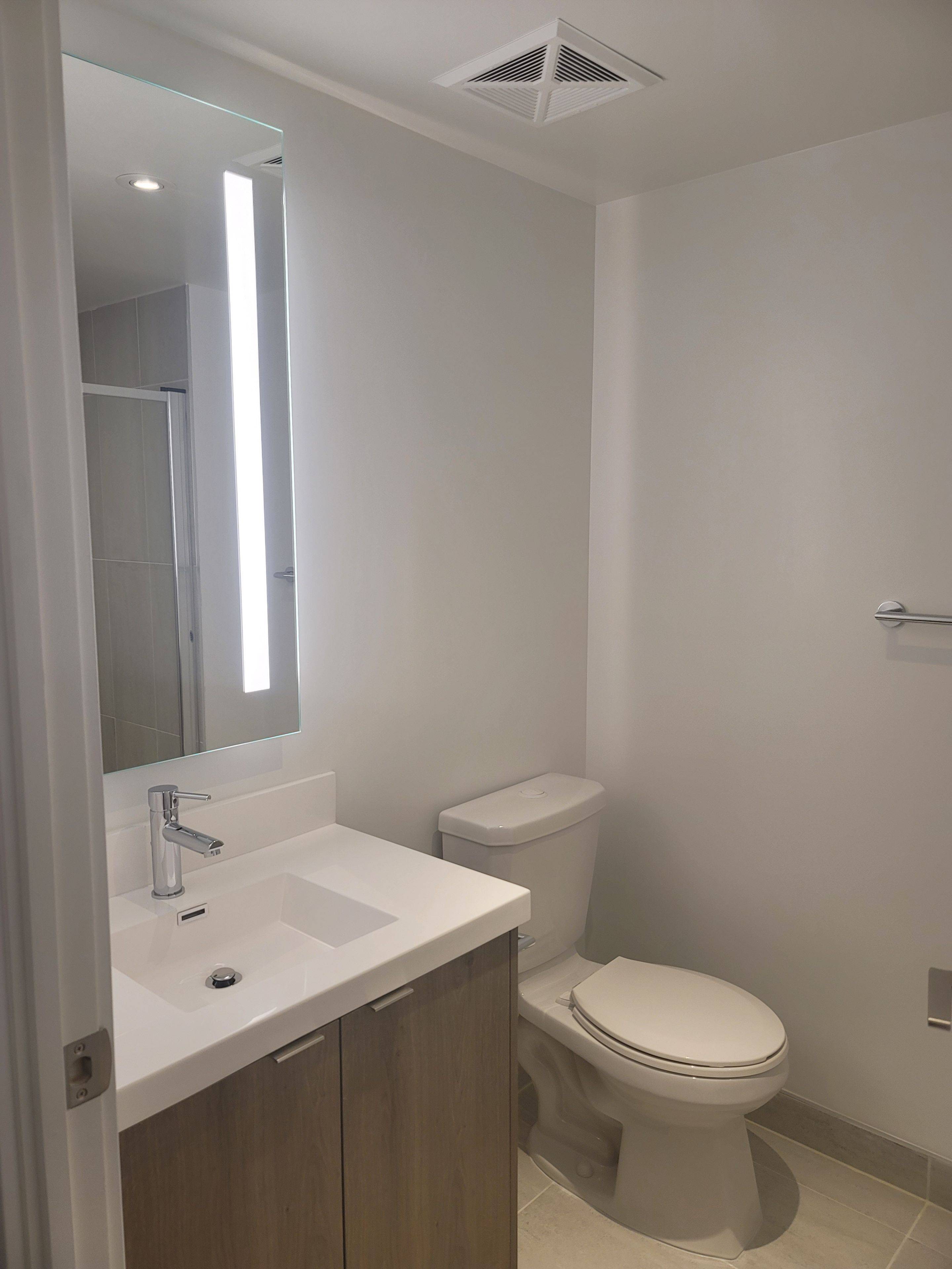 Toronto W08, ON M9A 0C8,5 Mabelle AVE #1833