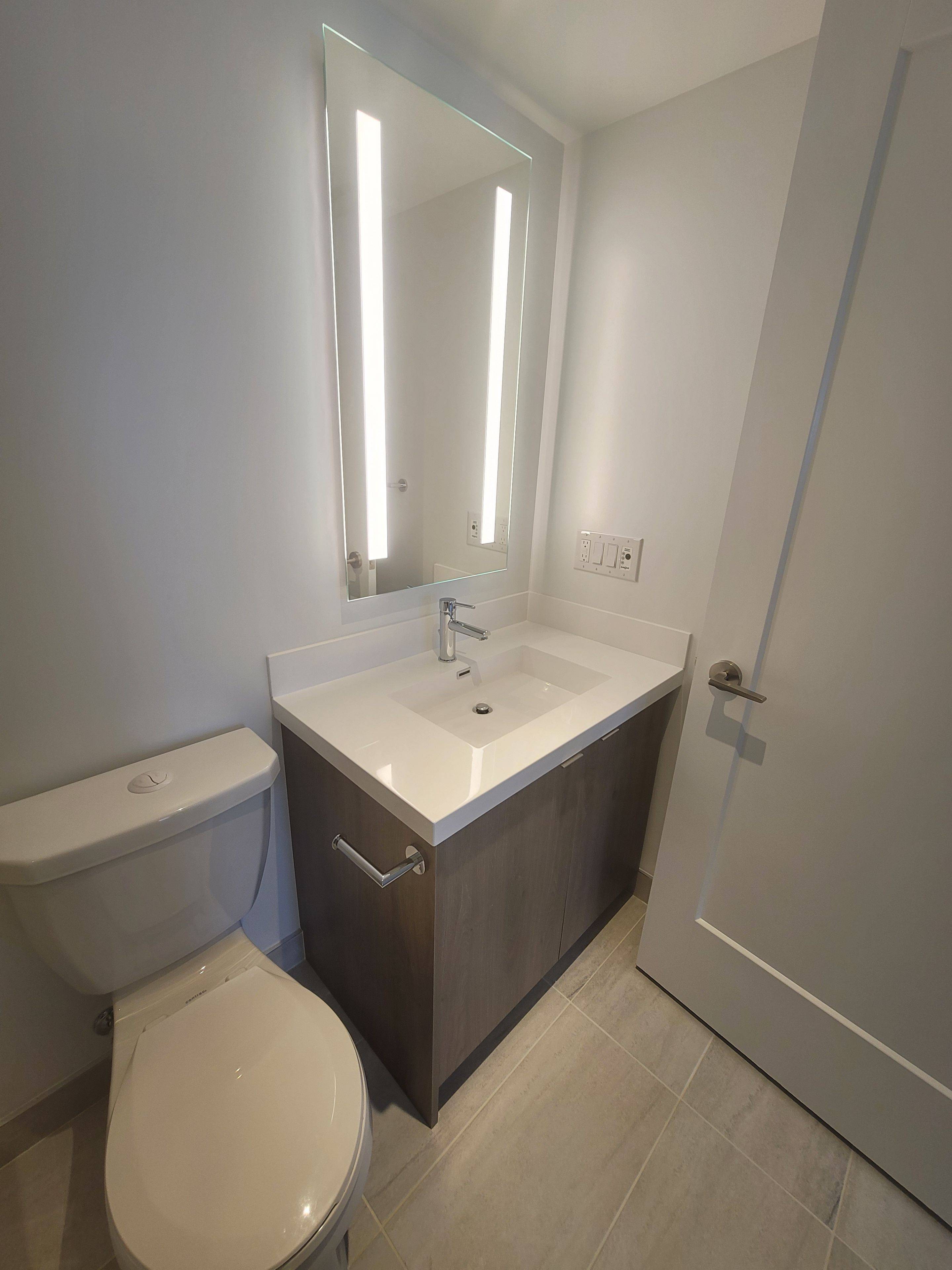 Toronto W08, ON M9A 0C8,5 Mabelle AVE #1833
