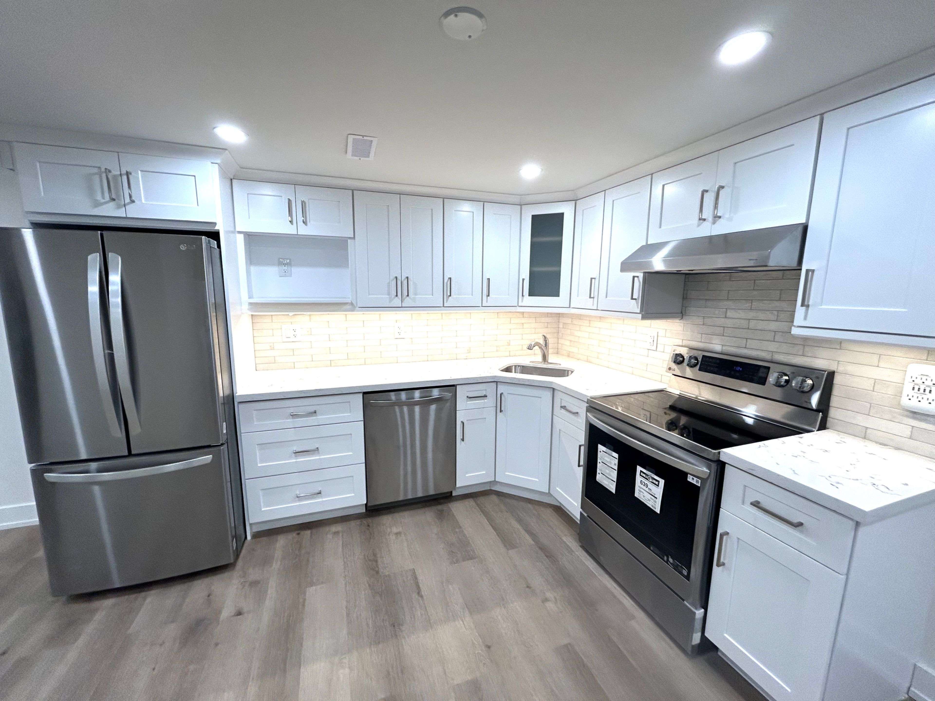 Toronto W09, ON M9P 3L4,31 Rowse CRES
