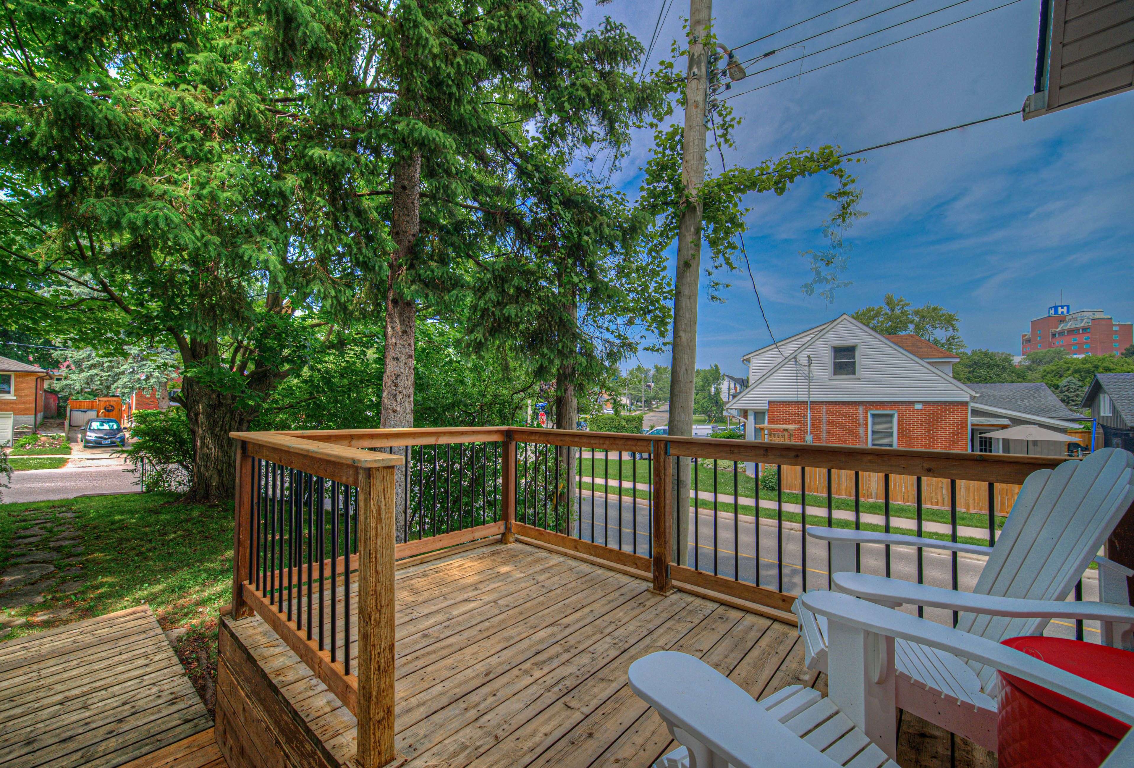 Kitchener, ON N2M 4B7,94 South DR S