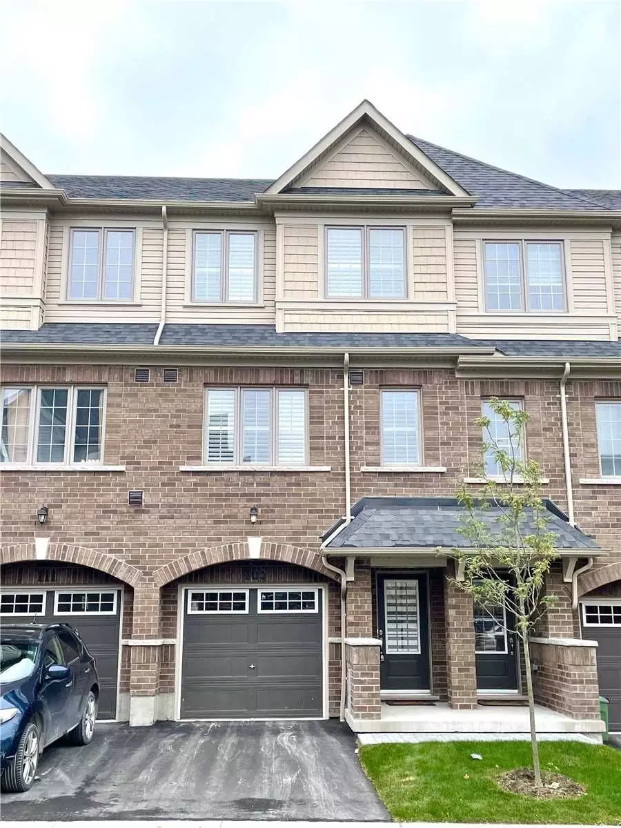 Oshawa, ON L1L 0P9,109 Danzatore PATH