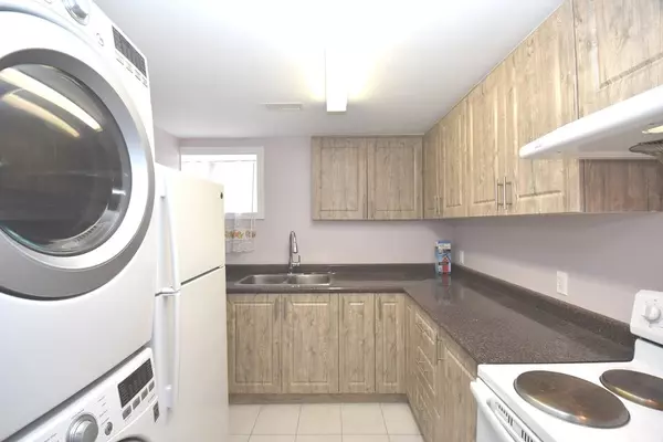 Toronto C12, ON M2L 2T7,331 Woodsworth RD #Bsmt