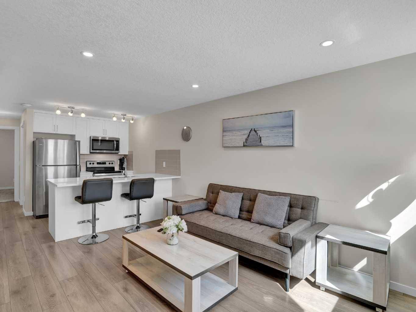 Calgary, AB T3M 3H1,452 Seton CIR SE