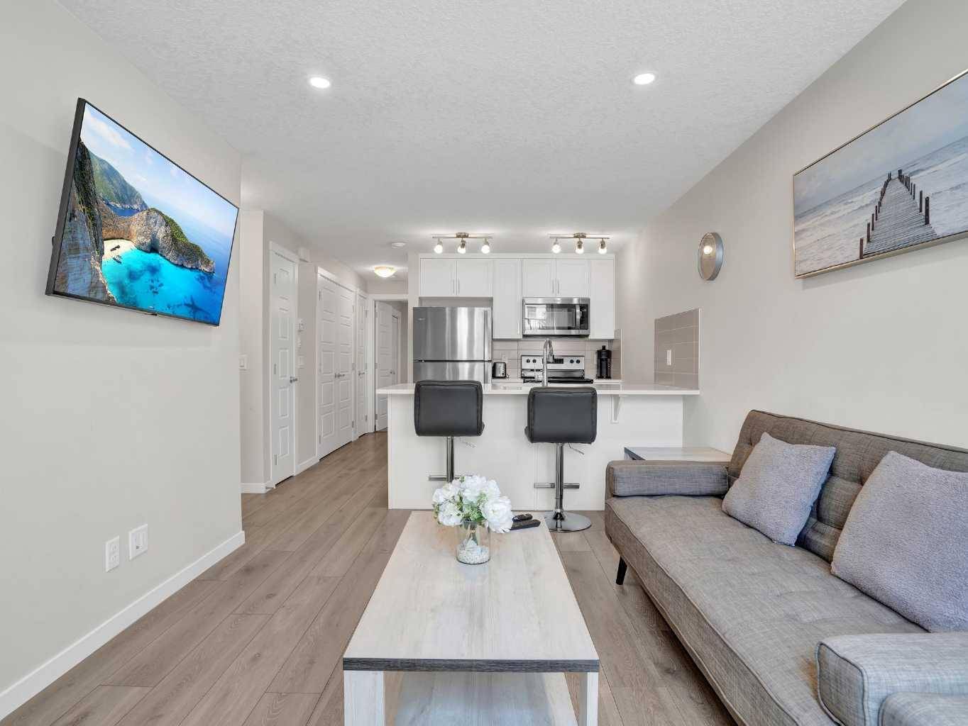 Calgary, AB T3M 3H1,452 Seton CIR SE