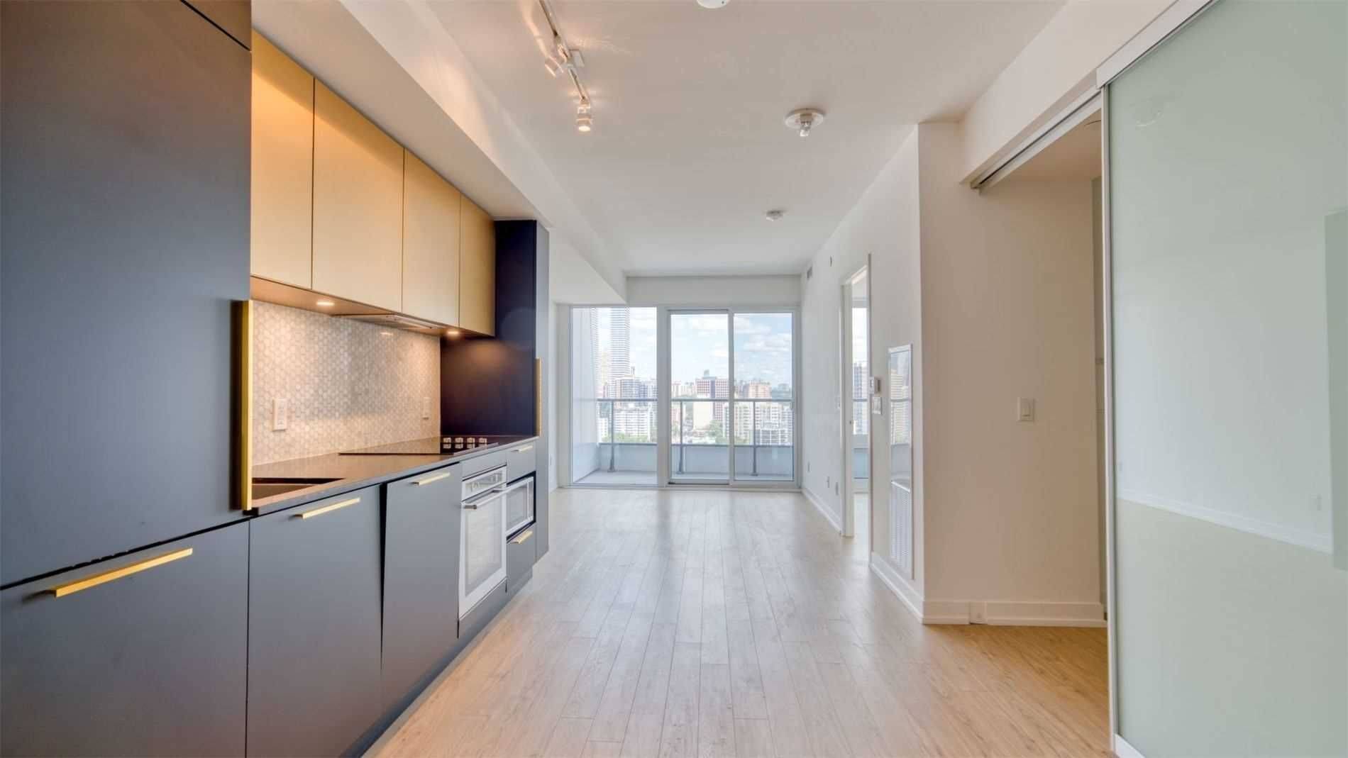 Toronto C08, ON M4Y 0E8,85 Wood ST #2607