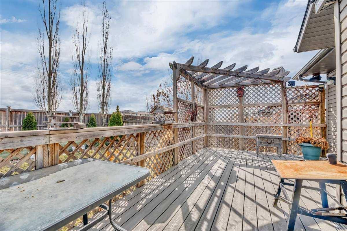 Strathmore, AB T1P 1X8,110 Aspen CIR