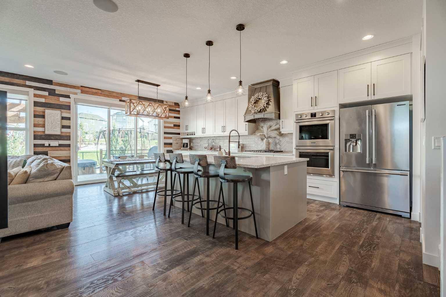 Airdrie, AB T4B 4J8,4 Hillcrest AVE Southwest