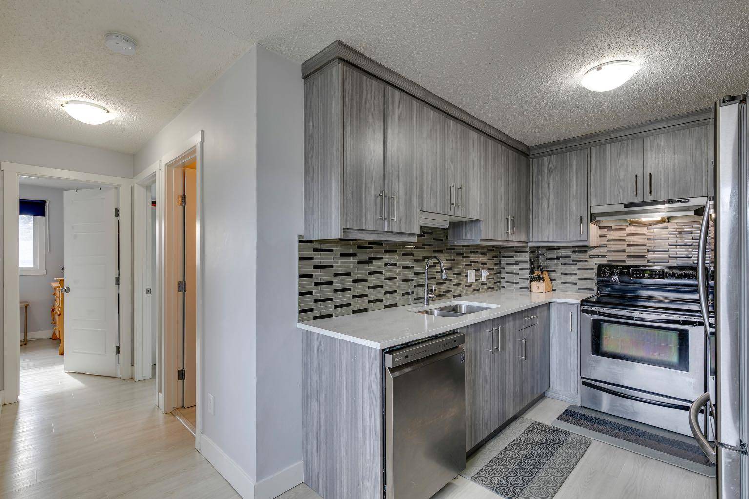 140 Templehill DR NE, Calgary, AB T1Y4C3