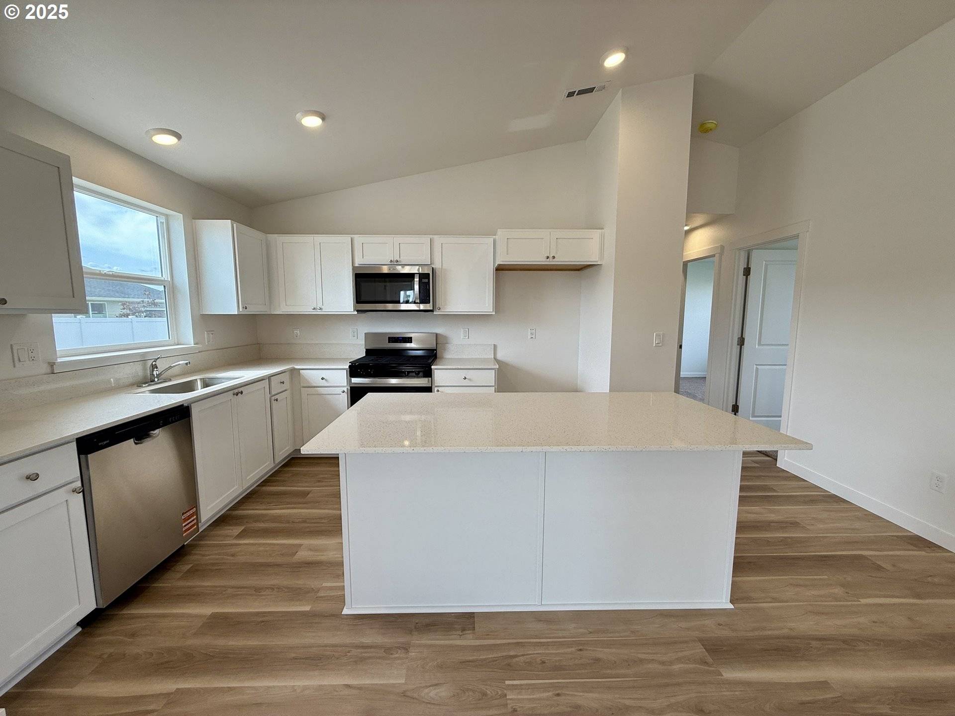 Boardman, OR 97818,210 SW Sparrow ST