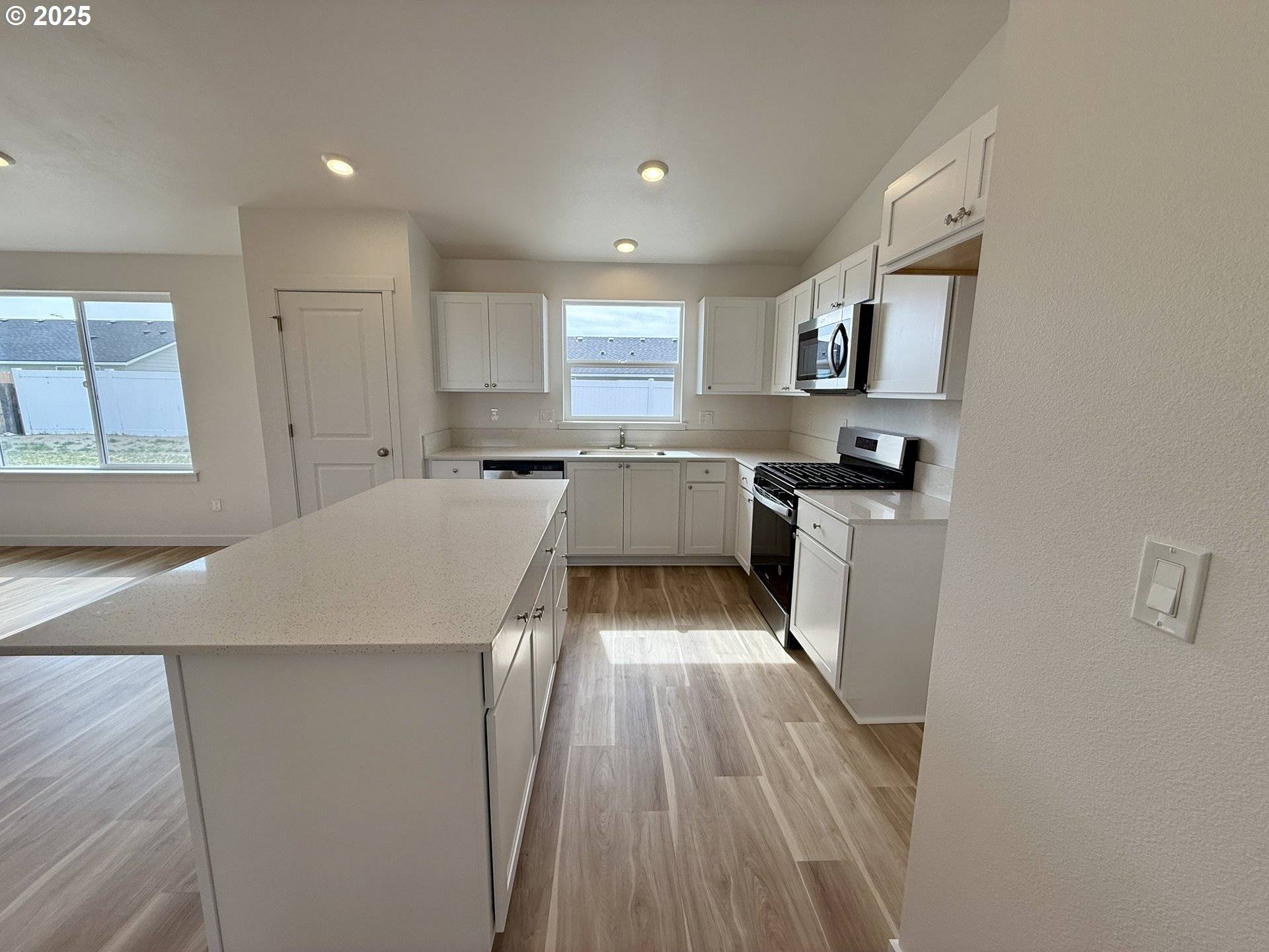 Boardman, OR 97818,210 SW Sparrow ST