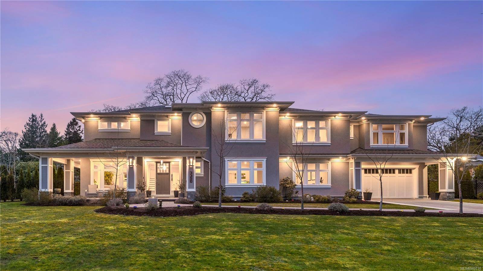3350 Weald Rd, Oak Bay, BC V8R 6E3