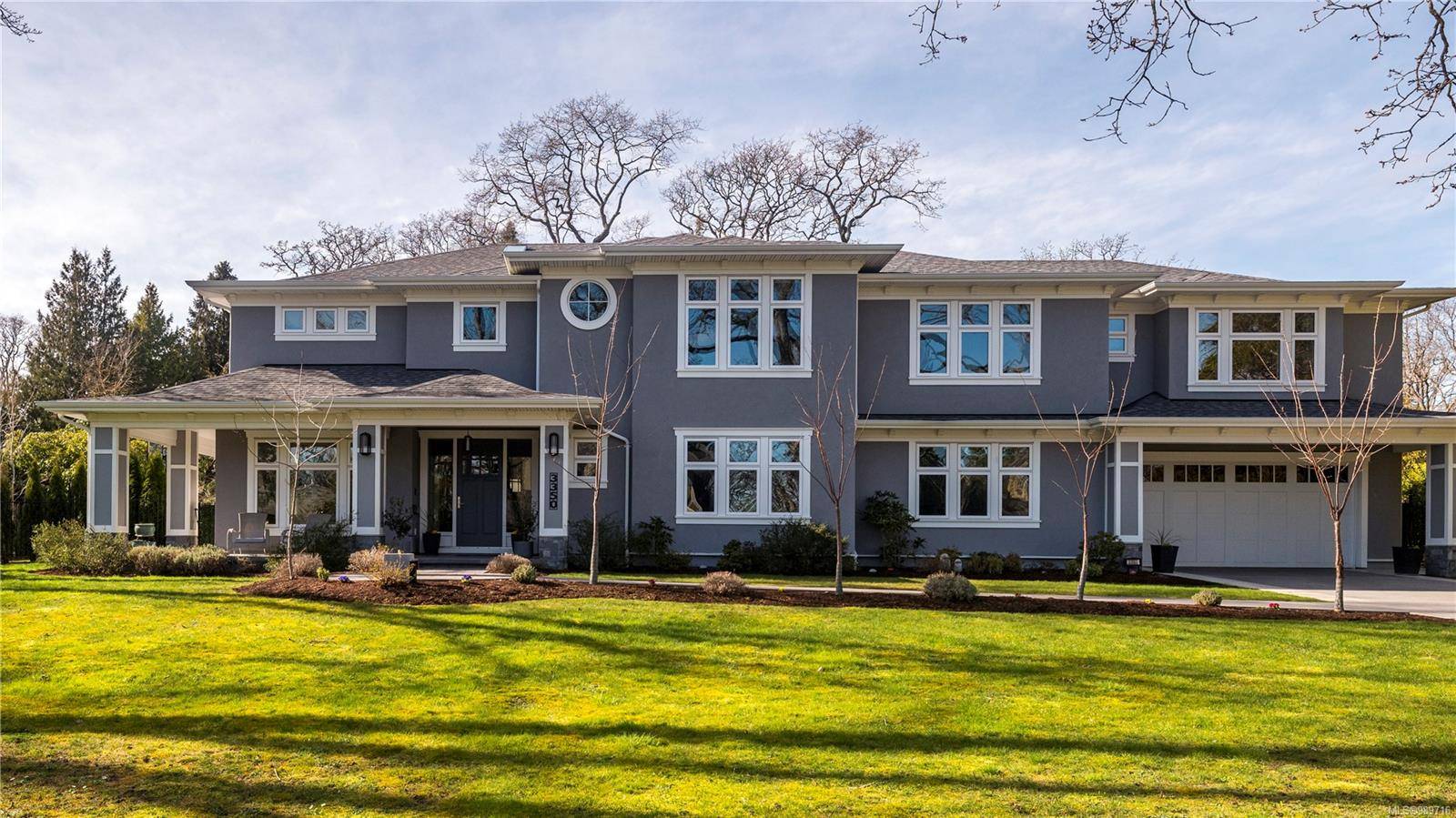 Oak Bay, BC V8R 6E3,3350 Weald Rd