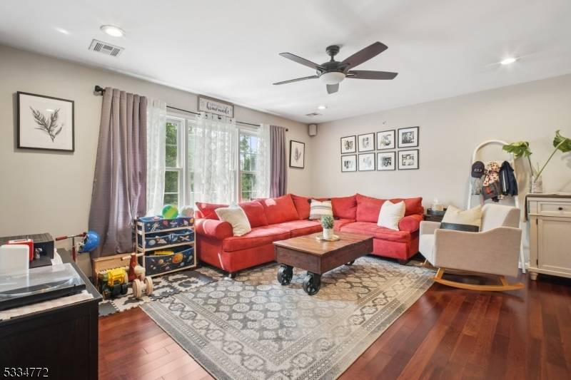Clark Twp., NJ 07066,8 Cellar Ave #8