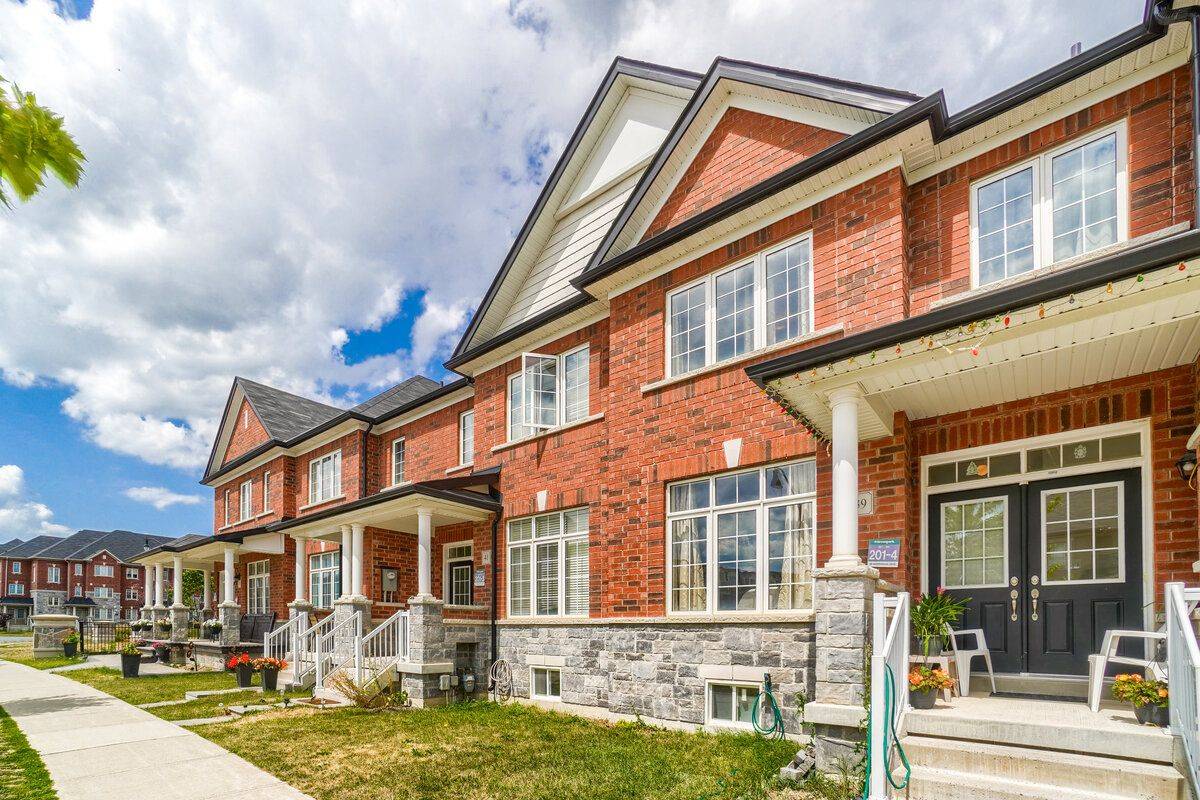 Brampton, ON L6R 3W4,39 Wardenwood DR