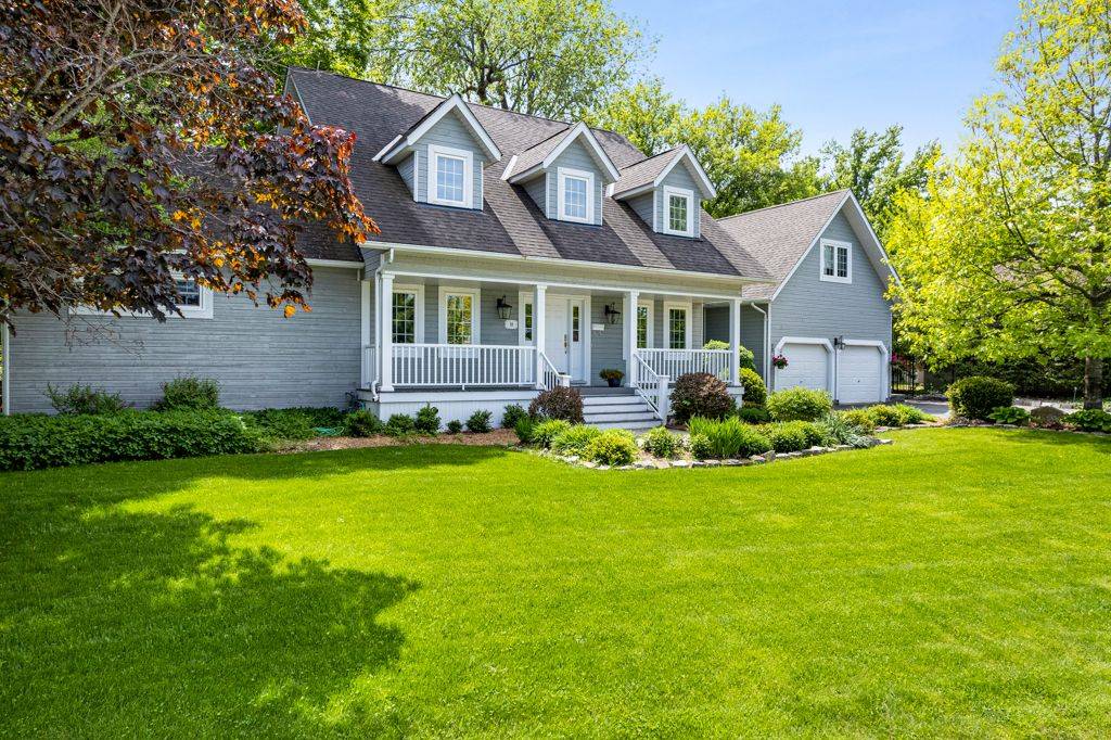 10 Perkins BLVD, Perth, ON K7H 3L6