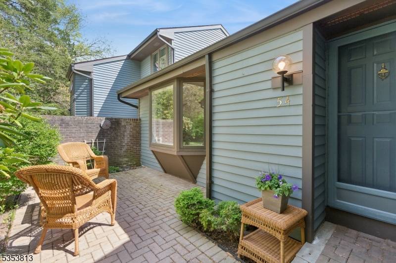Bernards Twp., NJ 07920,54 Aspen Dr
