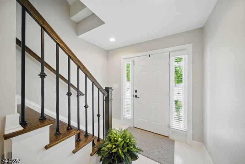 Fairfield Twp., NJ 07004,24 Stonybrook Cir