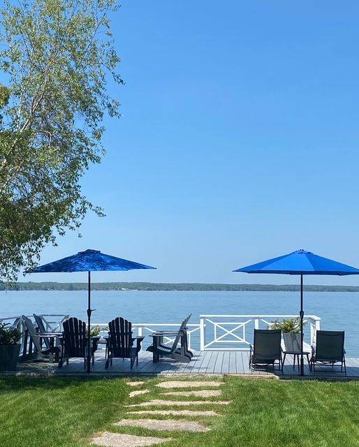 74 Lakeside DR, Innisfil, ON L9S 2V3