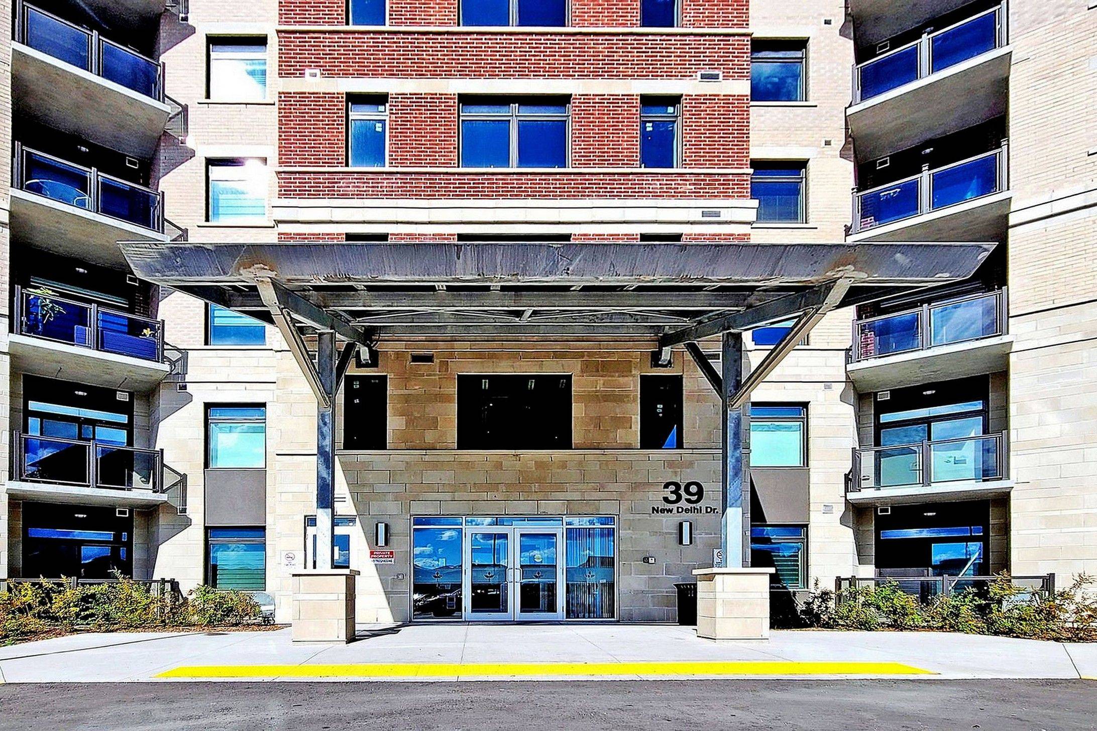 Markham, ON L3S 0E1,39 New Delhi DR E #601