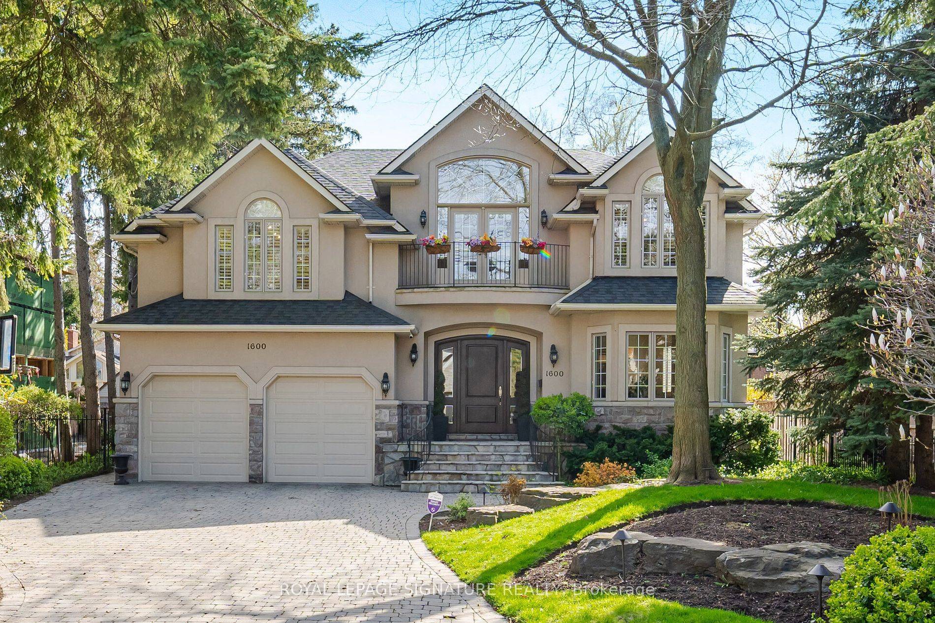 Mississauga, ON L5G 4B5,1600 Kenmuir AVE